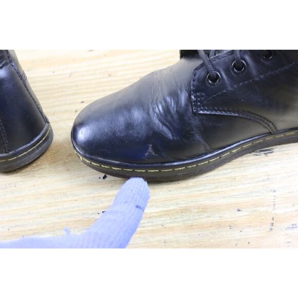 Dr Doc Martens Boots Mens 11 Black Leather Tobas Combat Shoes - Picture 11 of 14